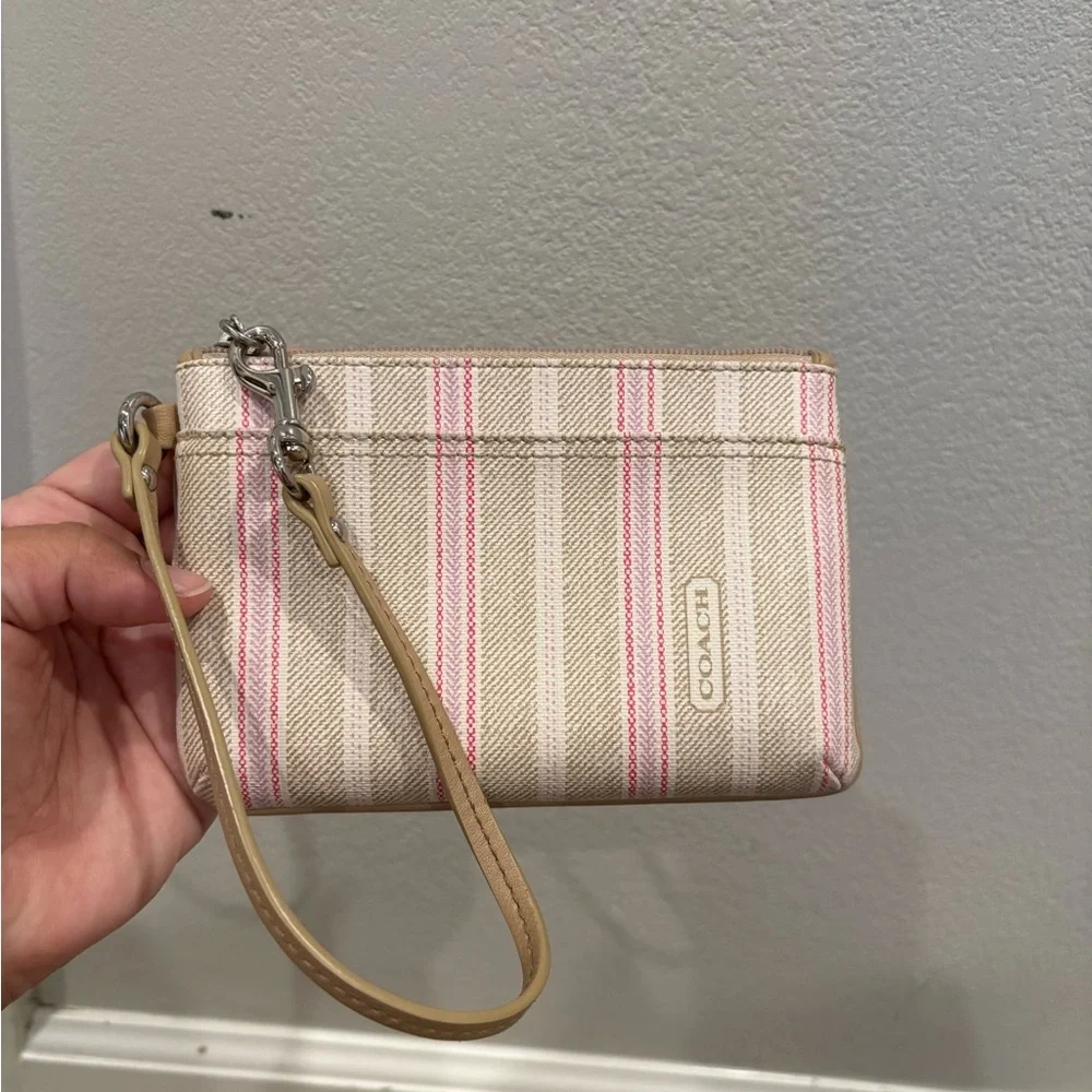Coach Legacy Weekend Ticking Stripe Zippy Wallet Wristlet